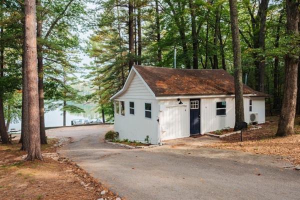 Arbutus Lake 3 Bedroom Cottage Traverse City Eksteriør bilde