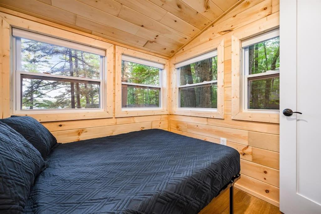 Arbutus Lake 3 Bedroom Cottage Traverse City Eksteriør bilde