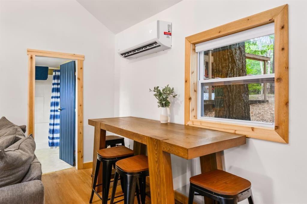 Arbutus Lake 3 Bedroom Cottage Traverse City Eksteriør bilde